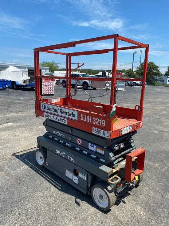 2018 Skyjack SJIII3219 Scissor Lift