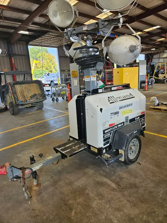 2017 Allmand NIGHT-LITE PRO Portable Light Tower
