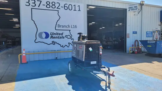 2019 Lincoln Electric VANTAGE 549 Welder