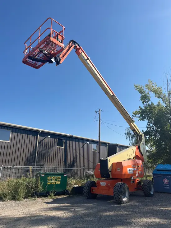2017 JLG 800AJ Articulating Boom Lift