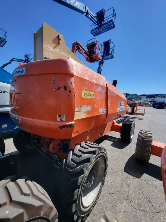 2017 JLG 800S Boom Lift