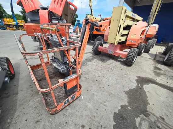 2017 JLG 450AJ Articulating Boom Lift
