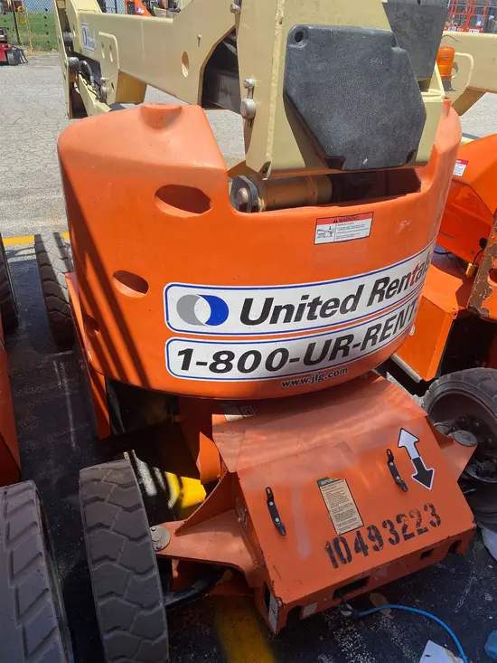 2016 JLG E450AJ Articulating Boom Lift