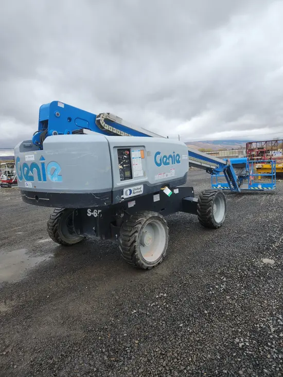 2017 Genie S-65 Boom Lift