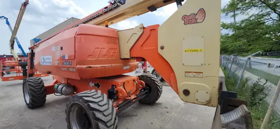 2016 JLG 800AJ Articulating Boom Lift