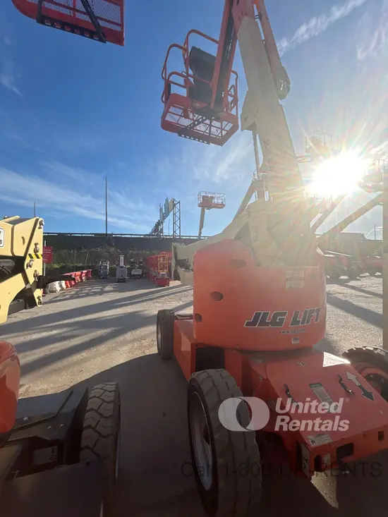 2016 JLG E450AJ Articulating Boom Lift