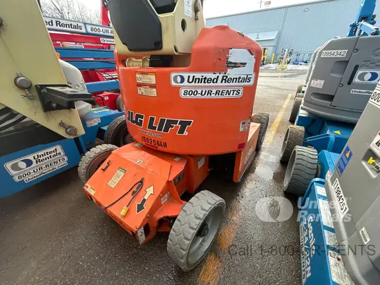 2015 JLG E400AJPN Articulating Boom Lift