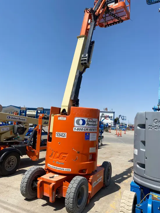 2015 JLG E300AJP Articulating Boom Lift