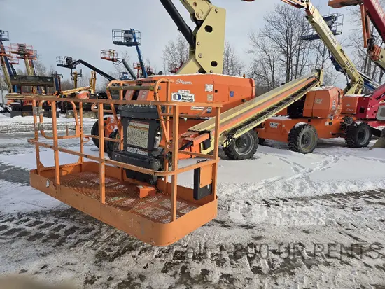 2017 JLG 800S Boom Lift