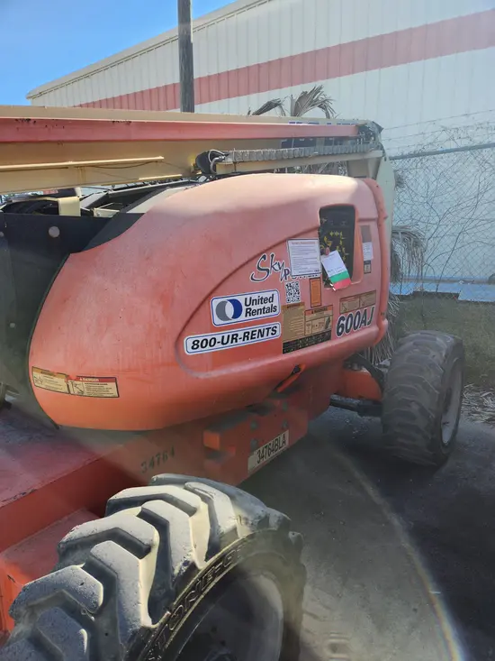 2016 JLG 600AJ Articulating Boom Lift