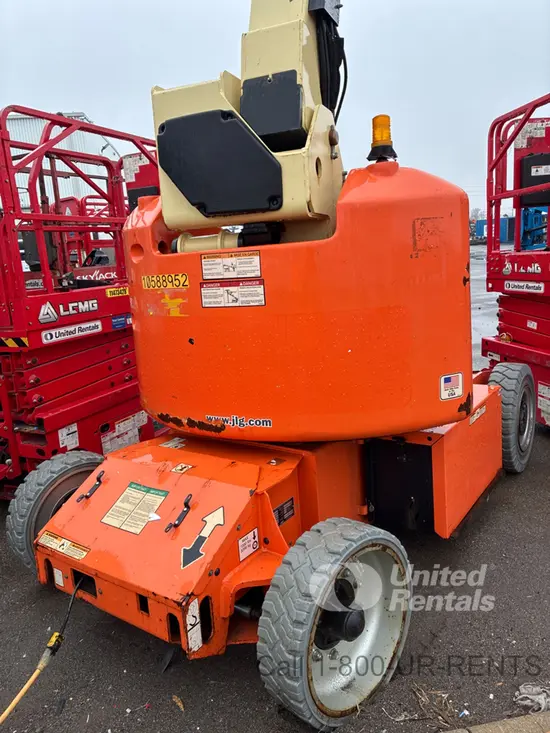 2017 JLG E400AJPN Articulating Boom Lift