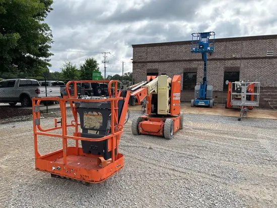 2016 JLG E300AJP Articulating Boom Lift