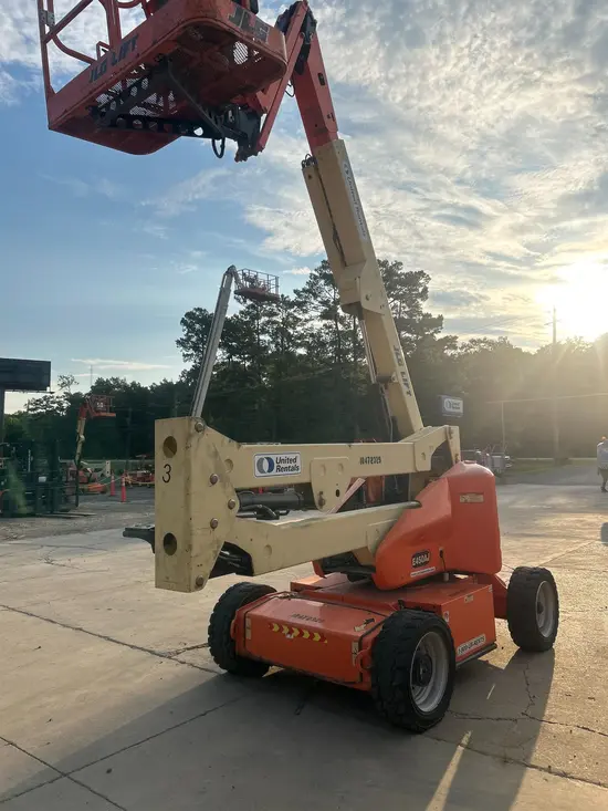 2016 JLG E450AJ Articulating Boom Lift