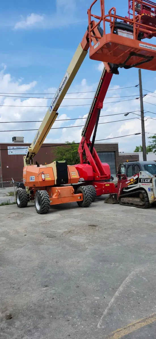 2016 JLG 800AJ Articulating Boom Lift