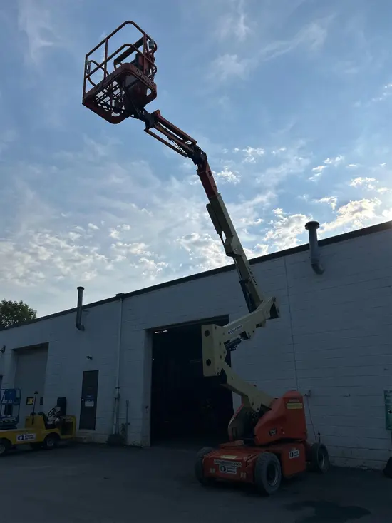 2017 JLG E400AJPN Articulating Boom Lift