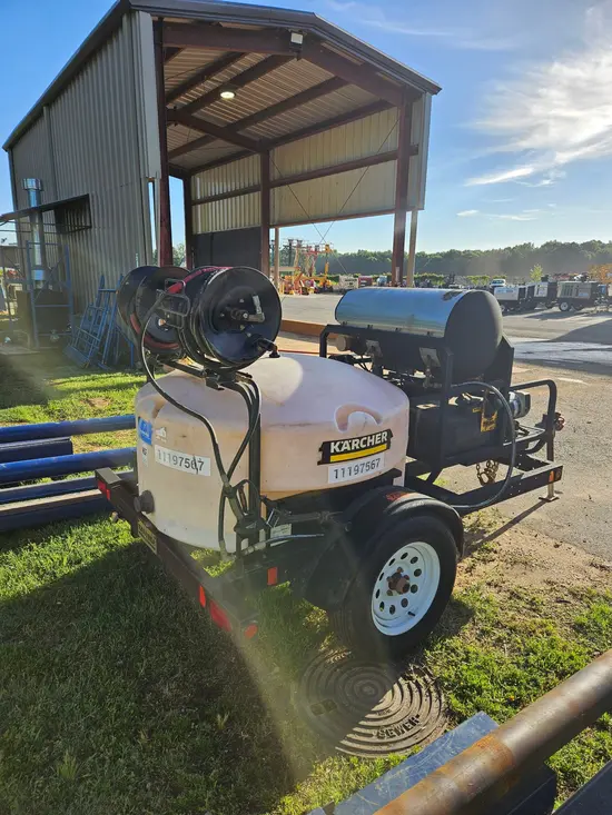 2021 KARCHER TRK-2500 HDS 4. Pressure Washer