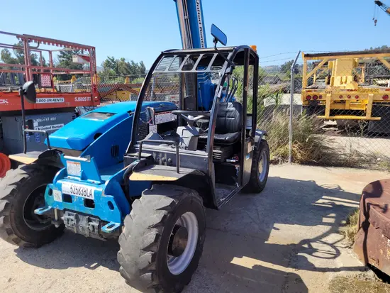 2017 Genie GTH-5519 Forklift