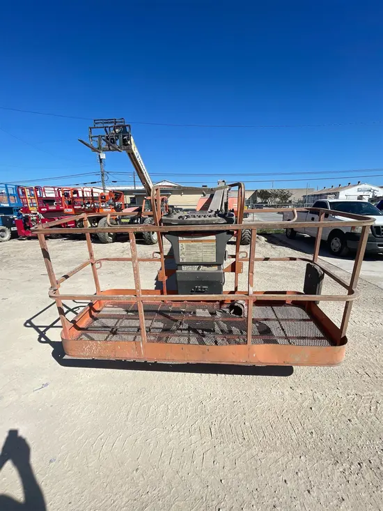 2013 JLG 800S Boom Lift