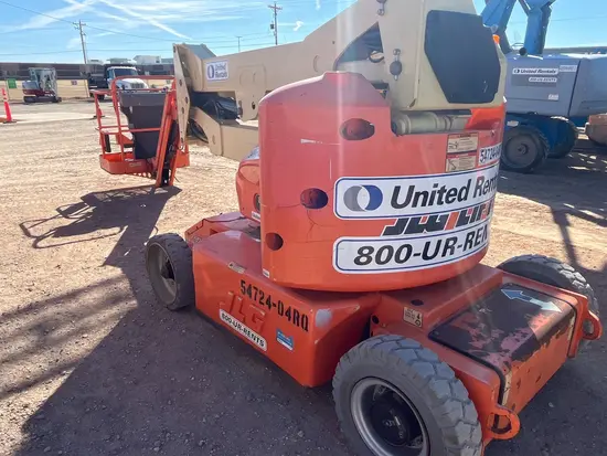 2012 JLG E400AJPN Articulating Boom Lift