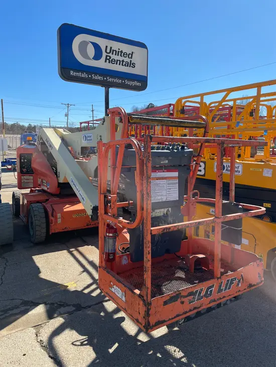 2017 JLG E400AN Articulating Boom Lift