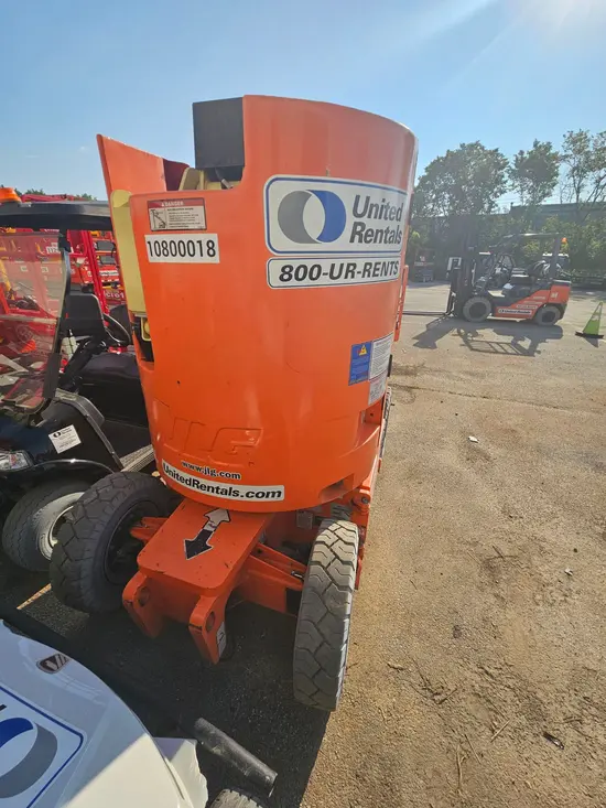 2018 JLG E300AJP Articulating Boom Lift