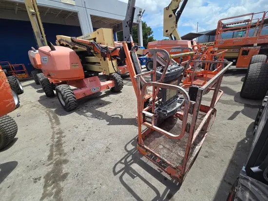 2017 JLG 450AJ Articulating Boom Lift