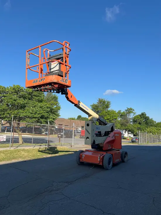 2016 JLG E400AN Articulating Boom Lift