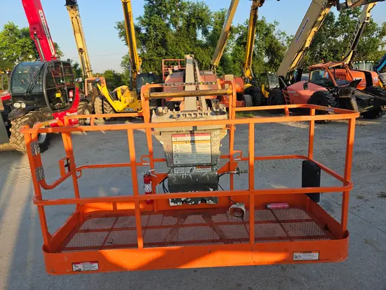 2017 JLG 800S Boom Lift