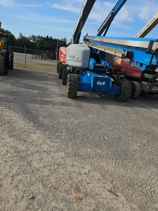 2012 Genie S-65 Boom Lift
