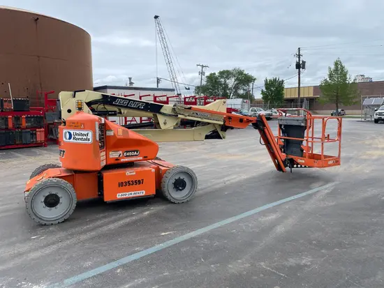 2015 JLG E450AJ Articulating Boom Lift