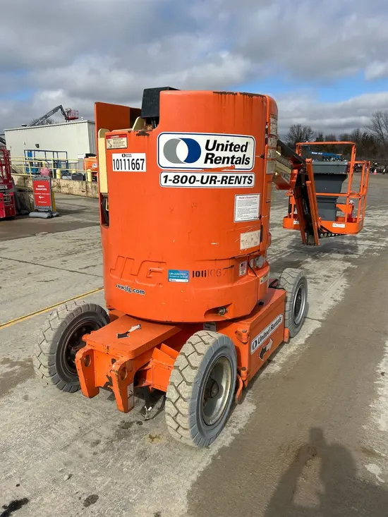2013 JLG E300AJP Articulating Boom Lift