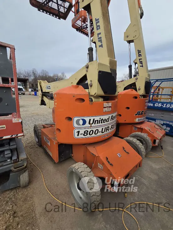 2017 JLG E400AJPN Articulating Boom Lift