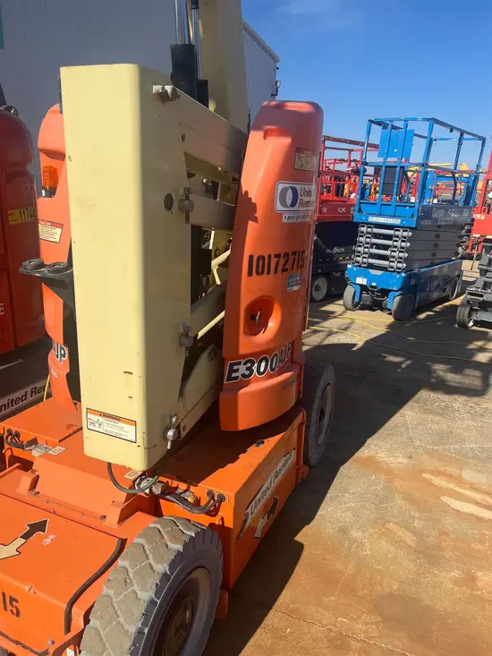 2013 JLG E300AJP Articulating Boom Lift
