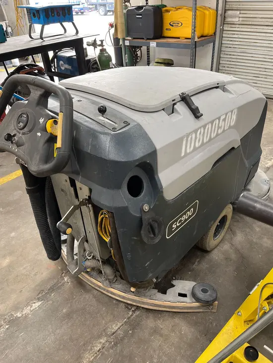 2018 Clarke SC900 34D Scrubber