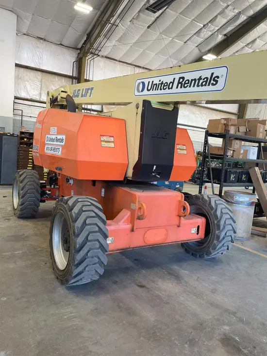 2017 JLG 800AJ Articulating Boom Lift