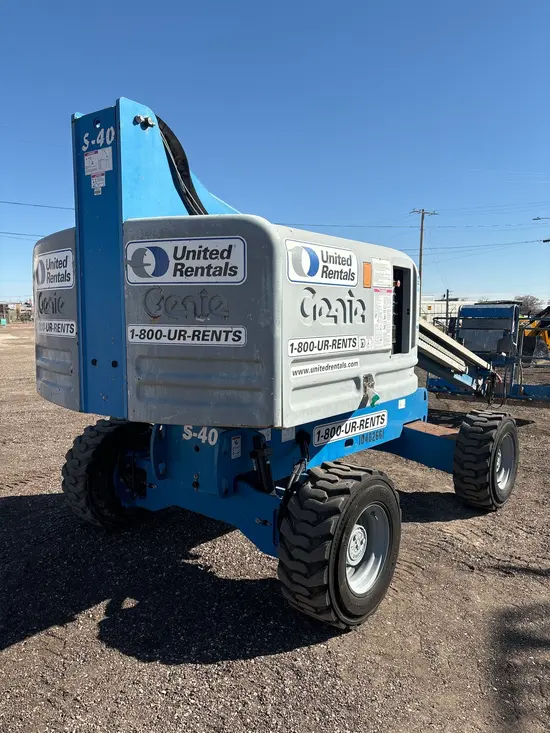 2016 Genie S-40 Boom Lift