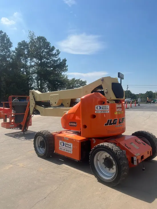 2016 JLG E450AJ Articulating Boom Lift