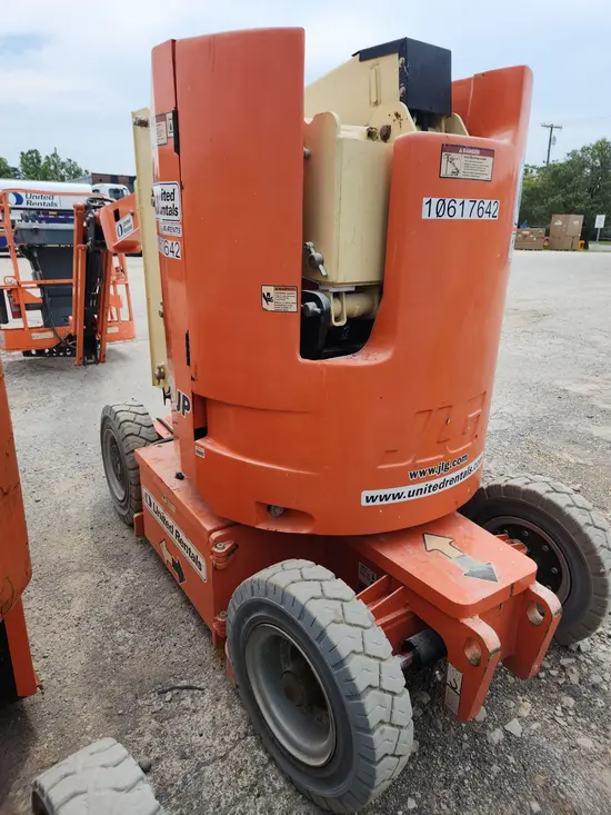 2017 JLG E300AJP Articulating Boom Lift