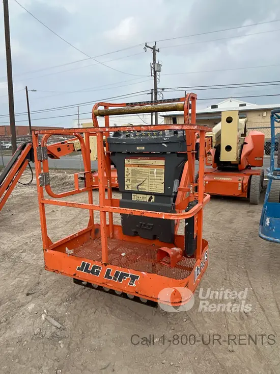 2017 JLG E400AJPN Articulating Boom Lift