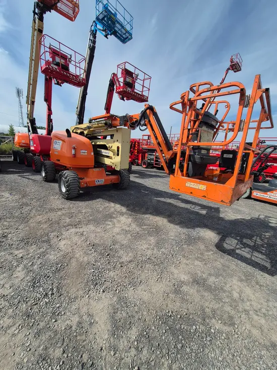 2017 JLG 450AJ Articulating Boom Lift