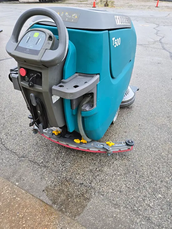 2019 Tennant T500 Scrubber