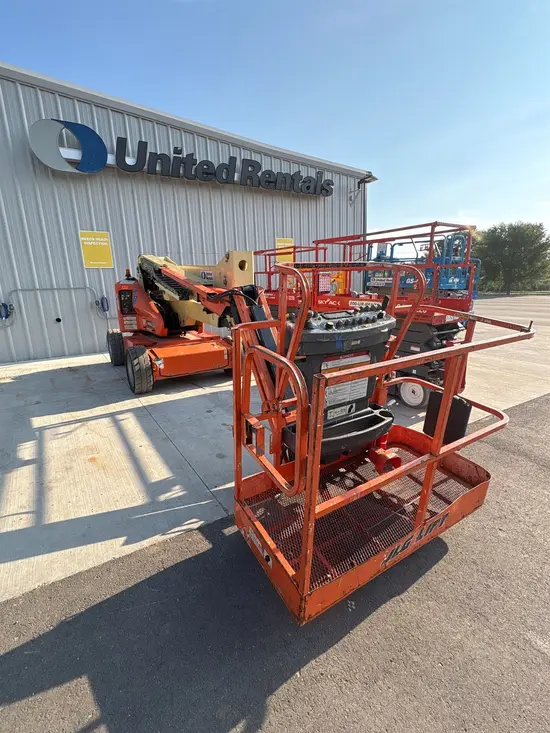 2017 JLG E450AJ Articulating Boom Lift