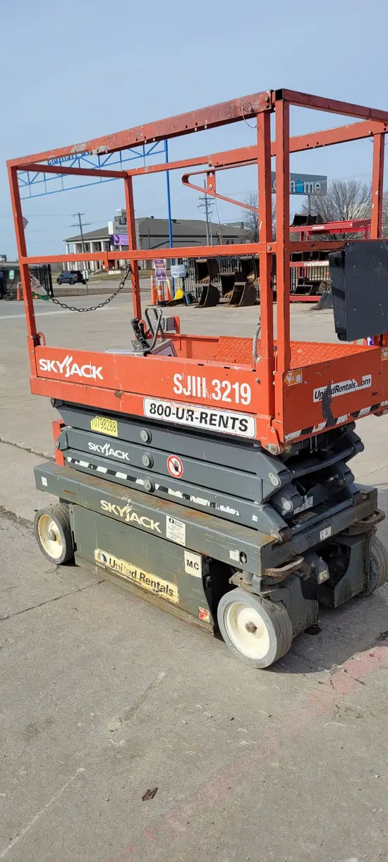 2018 Skyjack SJIII3219 Scissor Lift
