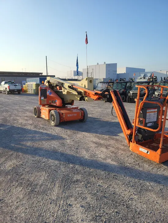 2015 JLG E400AJPN Articulating Boom Lift