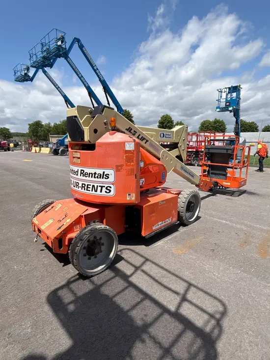 2017 JLG E400AN Articulating Boom Lift