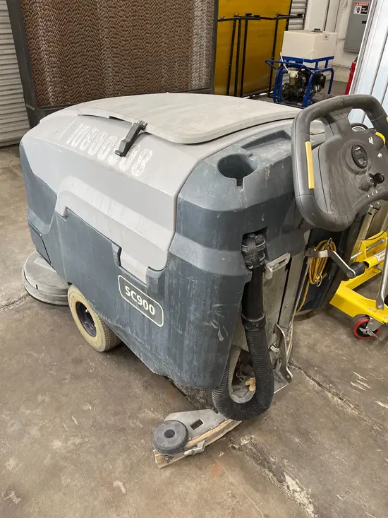 2018 Clarke SC900 34D Scrubber