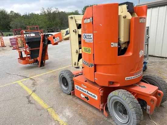 2017 JLG E300AJP Articulating Boom Lift
