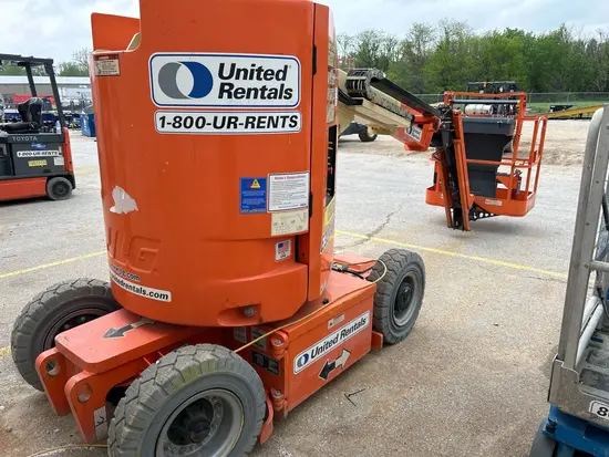 2017 JLG E300AJP Articulating Boom Lift