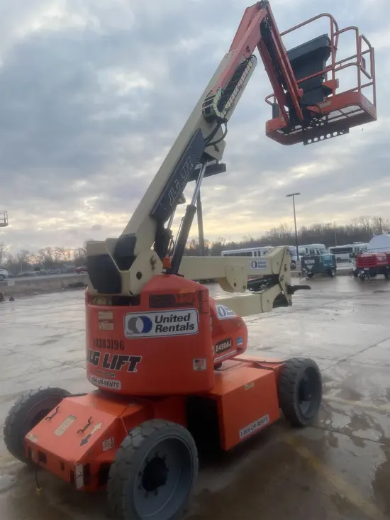 2015 JLG E450AJ Articulating Boom Lift