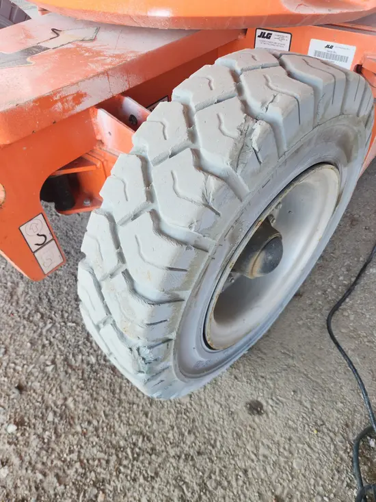 2017 JLG E300AJP Articulating Boom Lift